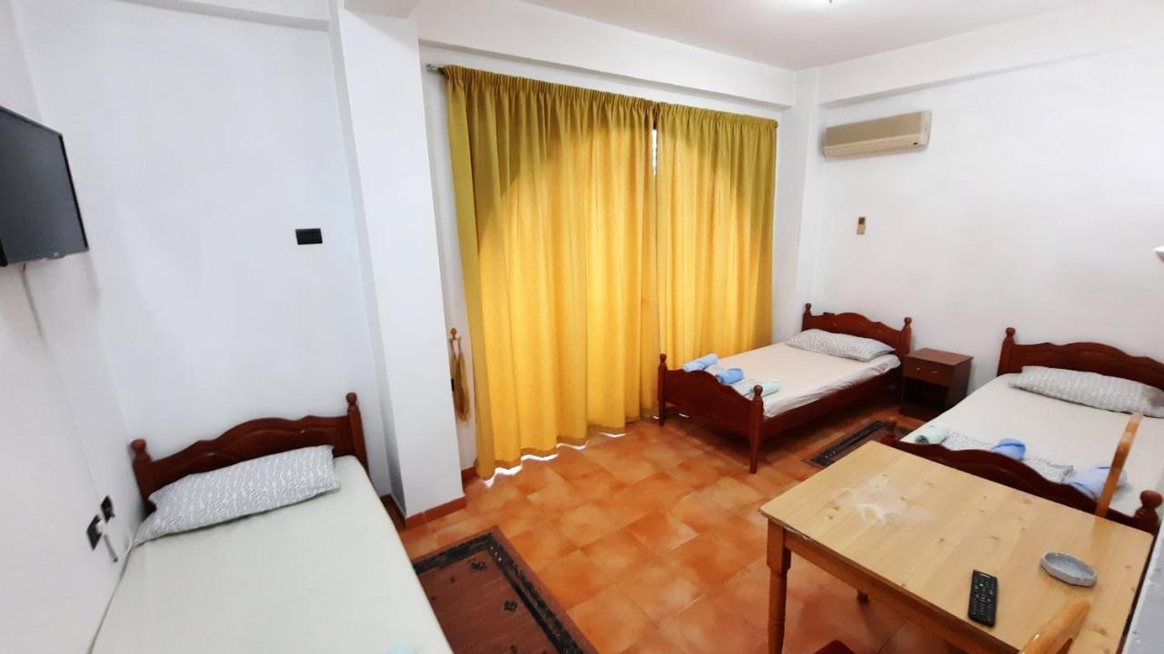 ~Villa Gloria~ Durres Exterior photo